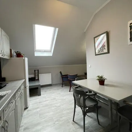Appartement Ulics Vendeghaz Ii *