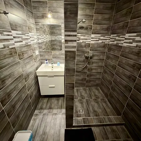 아파트 Ulics Vendeghaz Ii *