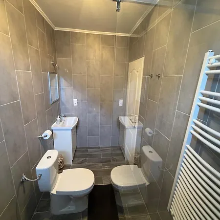 Ulics Vendeghaz Ii Appartement *