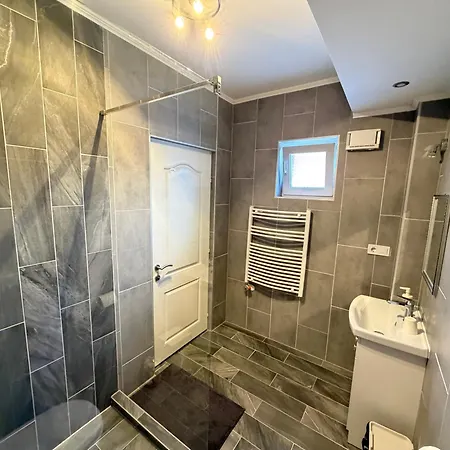 Appartement Ulics Vendeghaz Ii Zalacsány